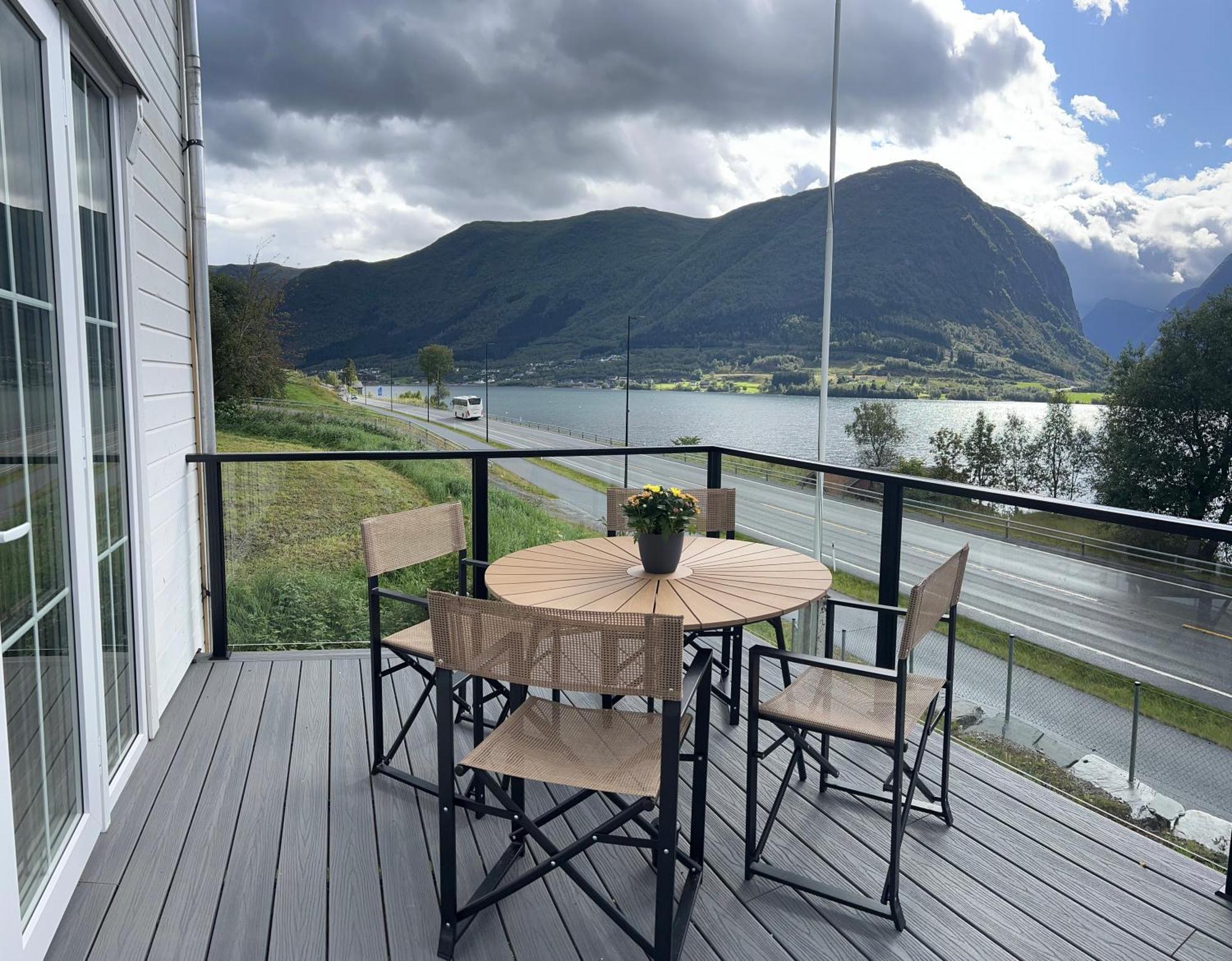 Husslattene Apartments With Terrace Шей Экстерьер фото